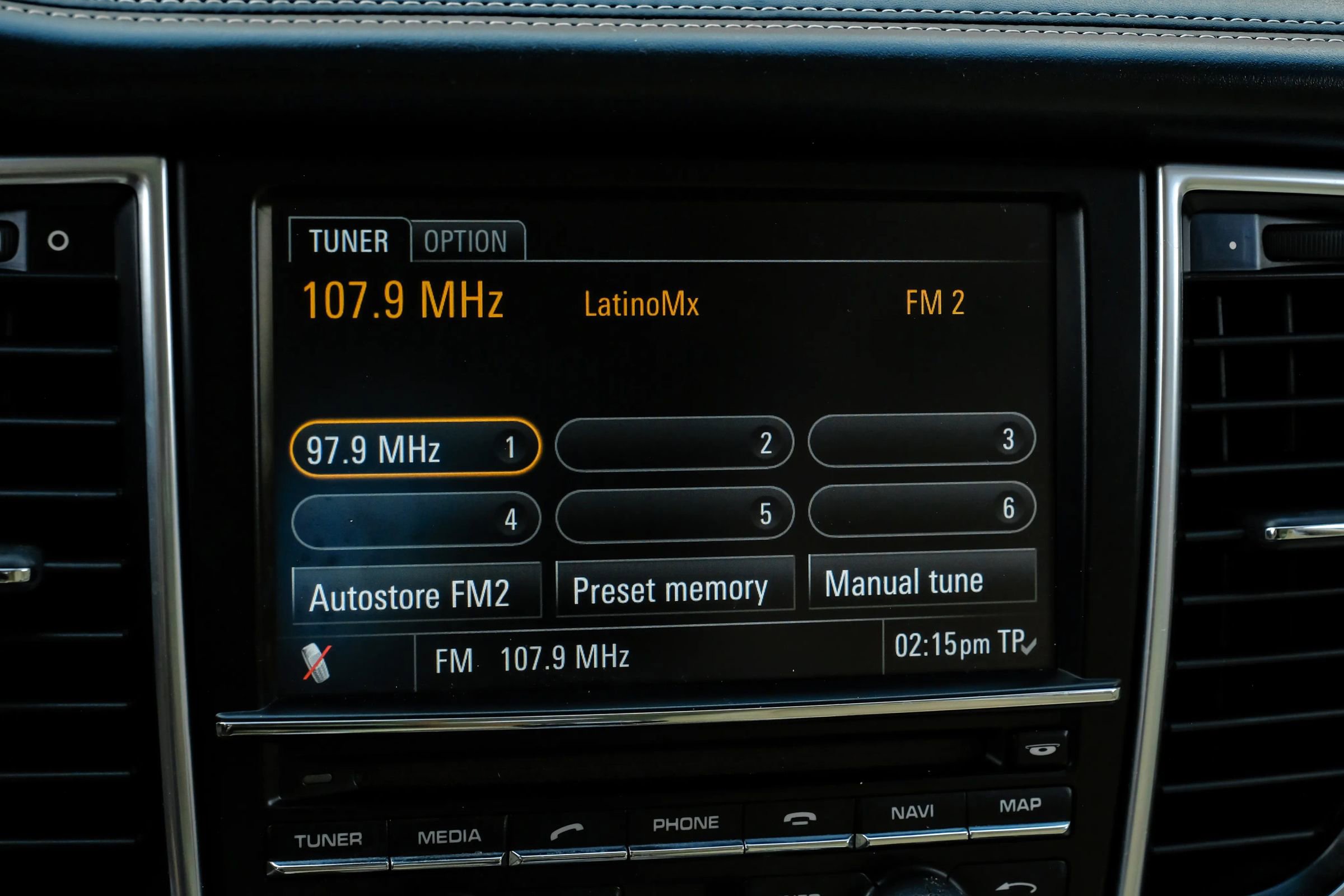 Used 2013 Porsche Panamera S RWD image 33
