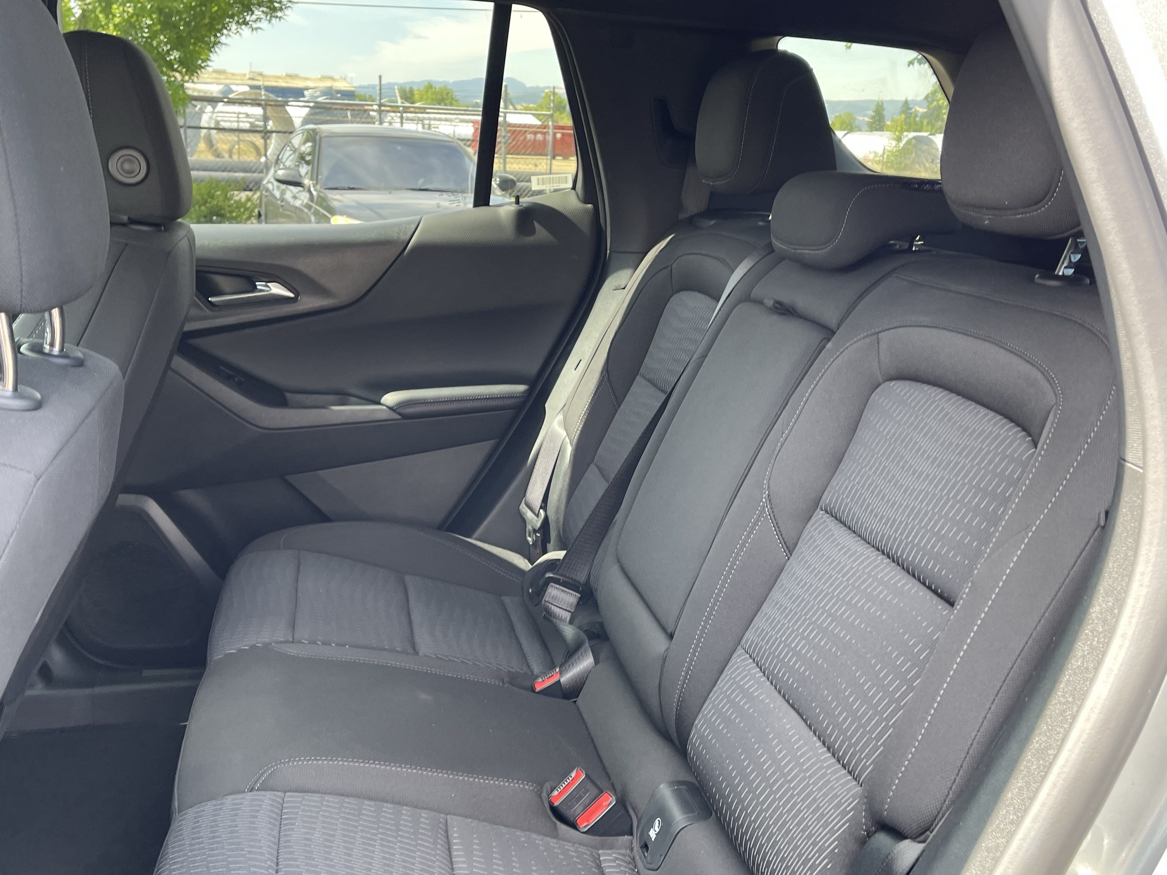 Used 2026 Chevrolet Equinox LT AWD/4WD image 15