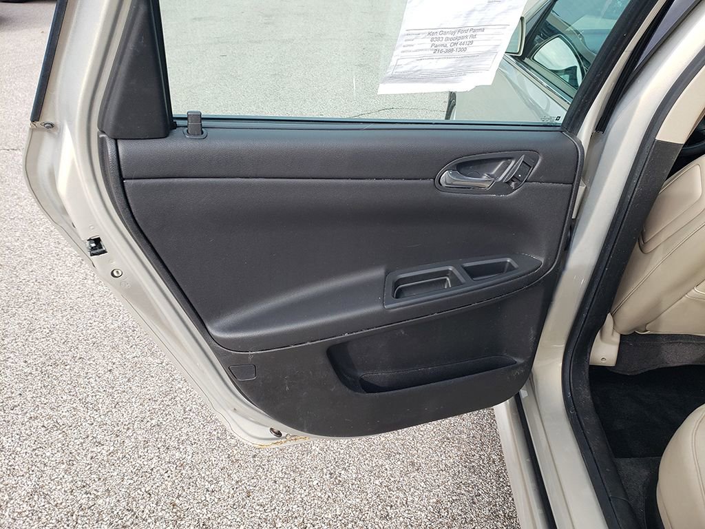 Used 2012 Chevrolet Impala LTZ image 12