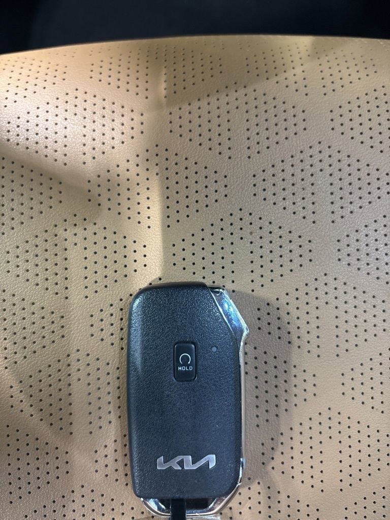 Certified 2024 Kia Seltos EX image 29