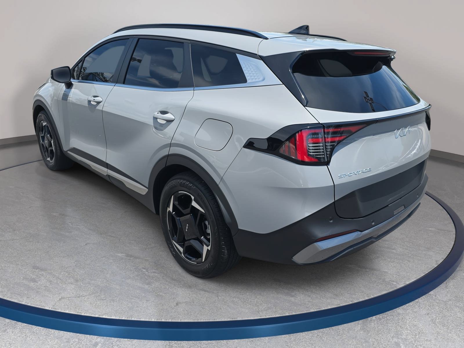 Used 2026 Kia Sportage EX w/ EX Panorama Roof Package FWD image 7