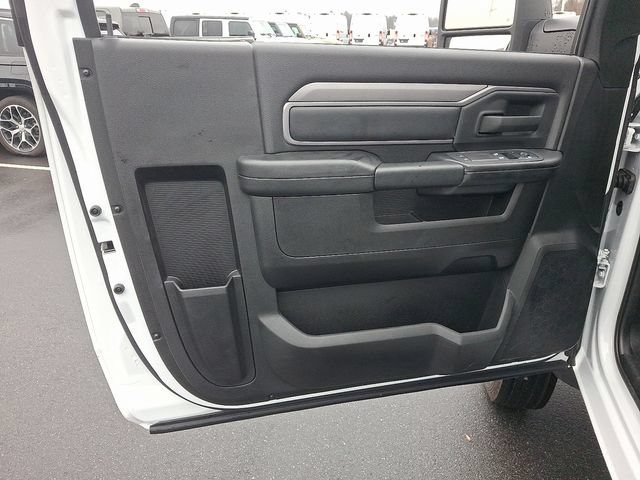 Used 2025 RAM 5500 Tradesman AWD/4WD image 11