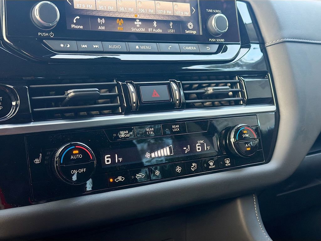 New 2025 Nissan Pathfinder SV image 16