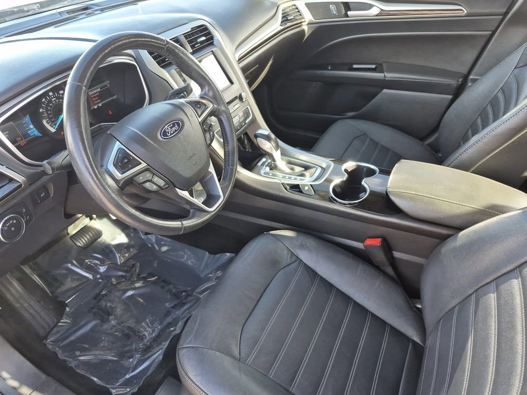 Used 2016 Ford Fusion SE w/ Equipment Group 202A image 11