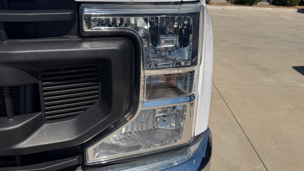 Used 2022 Ford F350 XL w/ Power Equipment Group AWD/4WD image 9