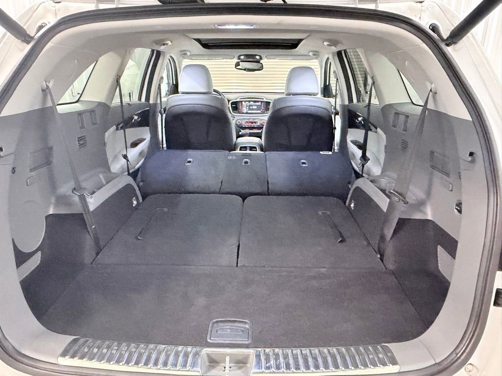 Used 2019 Kia Sorento SX FWD image 35