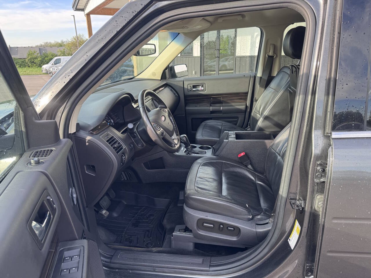 Used 2017 Ford Flex SEL w/ Equipment Group 202A FWD image 11