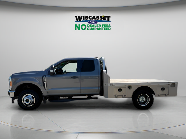 Used 2023 Ford F350 XLT w/ XLT Value Package AWD/4WD image 2