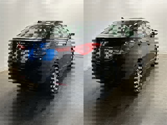 Used 2012 Hyundai Elantra GLS image 27