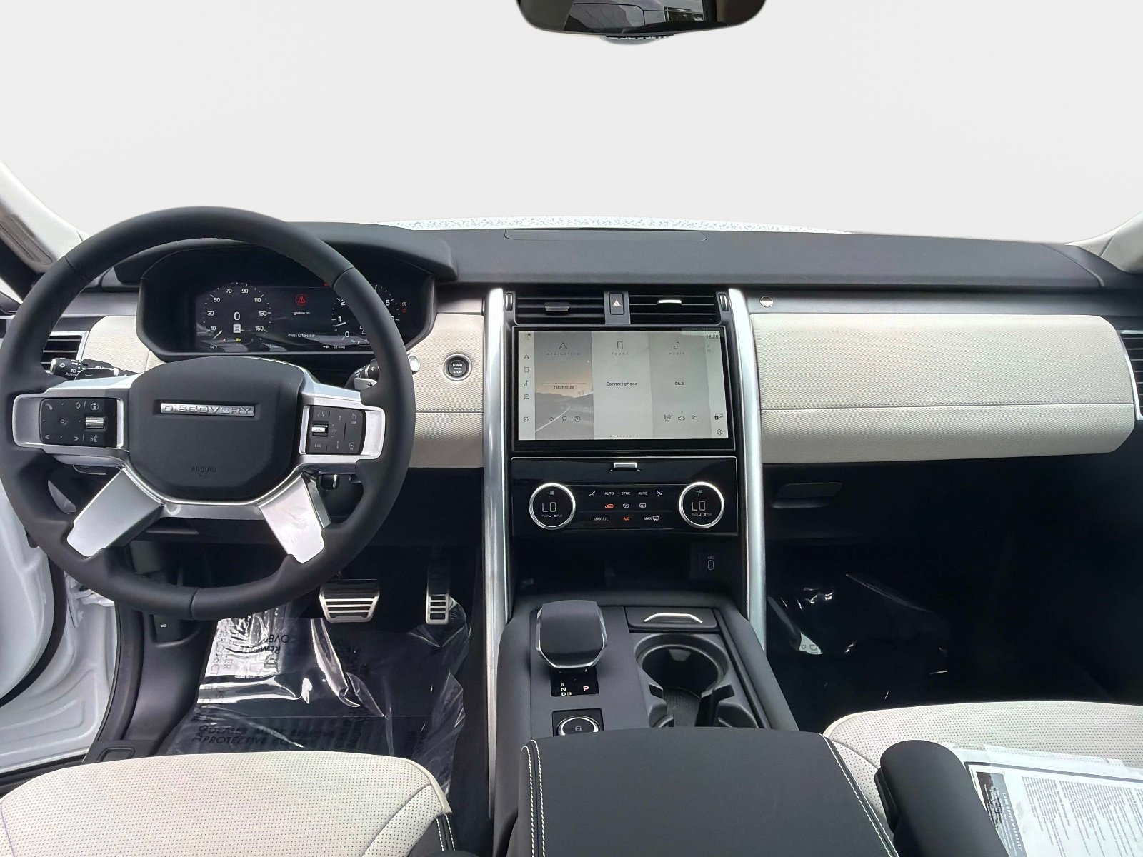 New 2026 Land Rover Discovery Dynamic SE AWD/4WD image 15