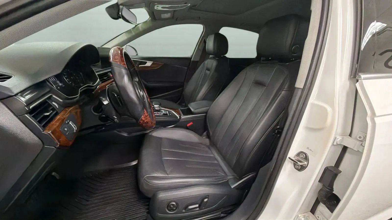 Used 2019 Audi A4 2.0T Premium w/ Convenience Package FWD image 19