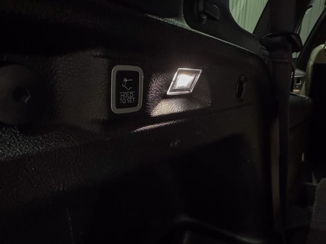 Used 2023 Jeep Grand Cherokee L Limited w/ Luxury Tech Group II AWD/4WD image 30