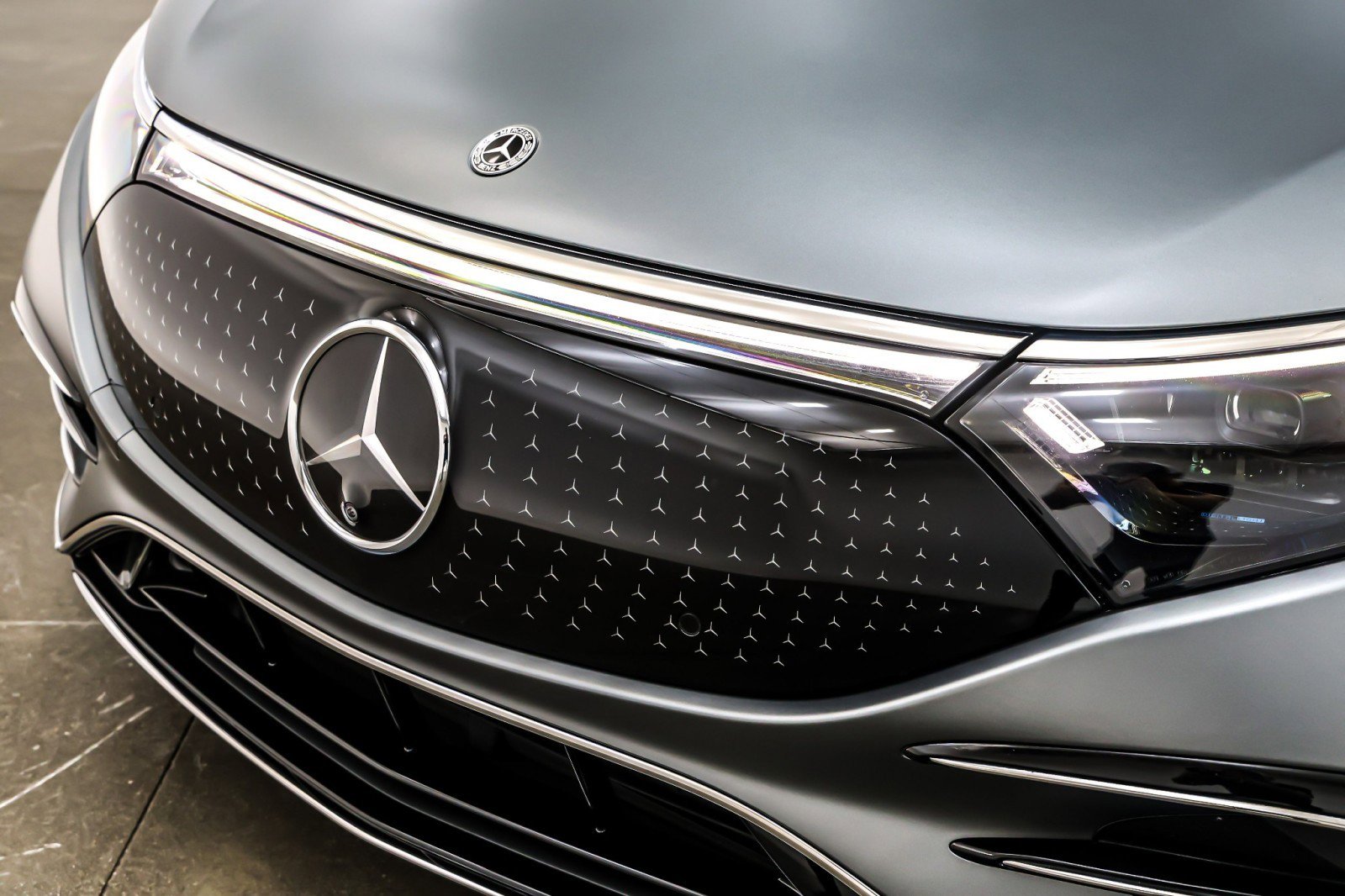 Used 2023 Mercedes-Benz EQS 580 4MATIC Sedan image 13