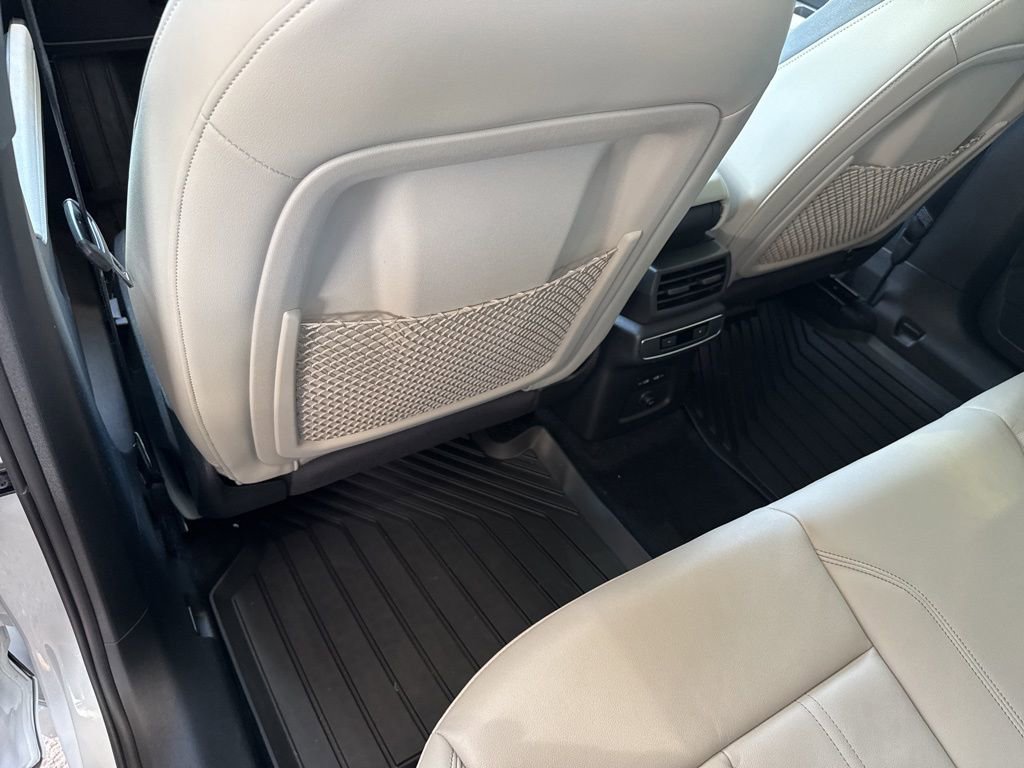 Used 2024 Audi Q4 e-tron Premium Plus image 15