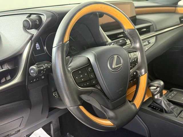 Used 2020 Lexus ES 350 w/ Accessory Package FWD image 18