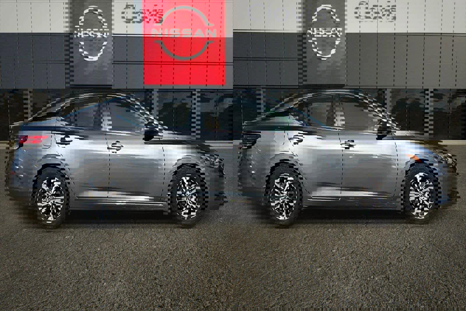 Used 2021 Nissan Sentra SV image 9