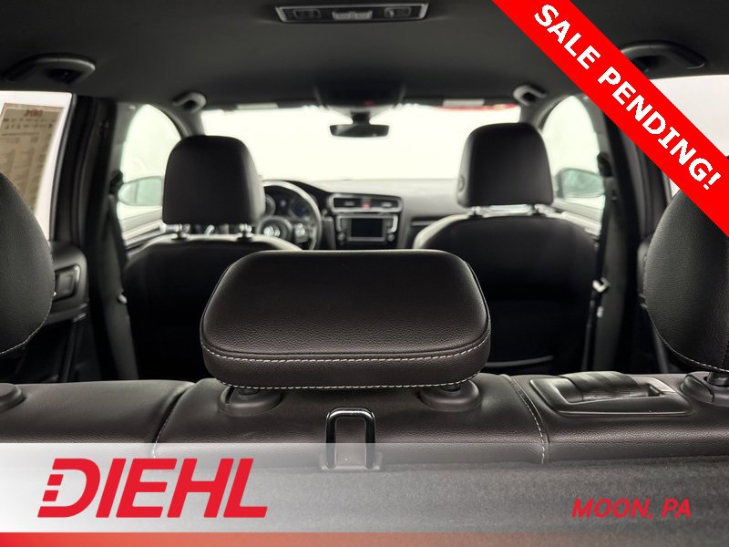 Used 2017 Volkswagen Golf R 4-Door image 9