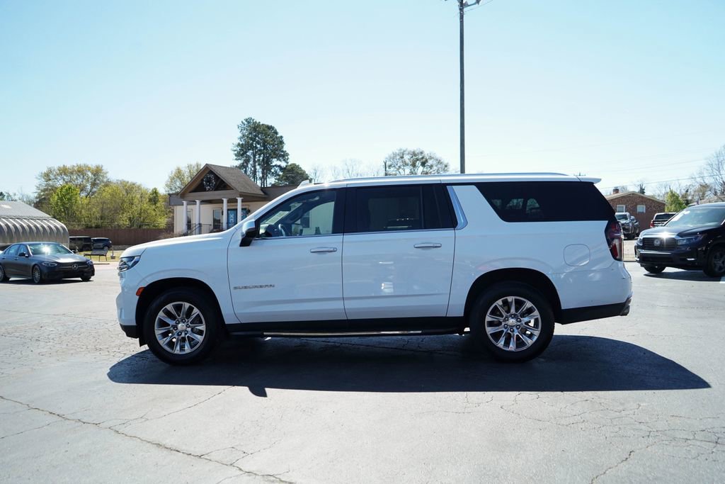 Used 2023 Chevrolet Suburban Premier RWD image 17