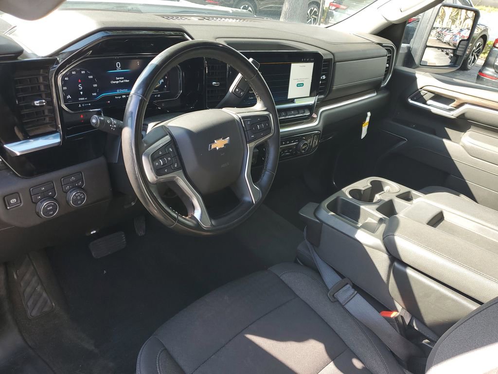 Used 2025 Chevrolet Silverado 2500 LT w/ Convenience Package image 14