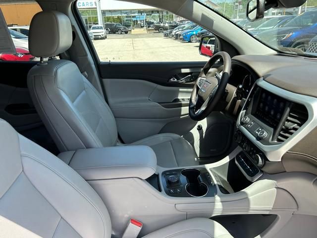 Used 2023 GMC Acadia SLT image 31