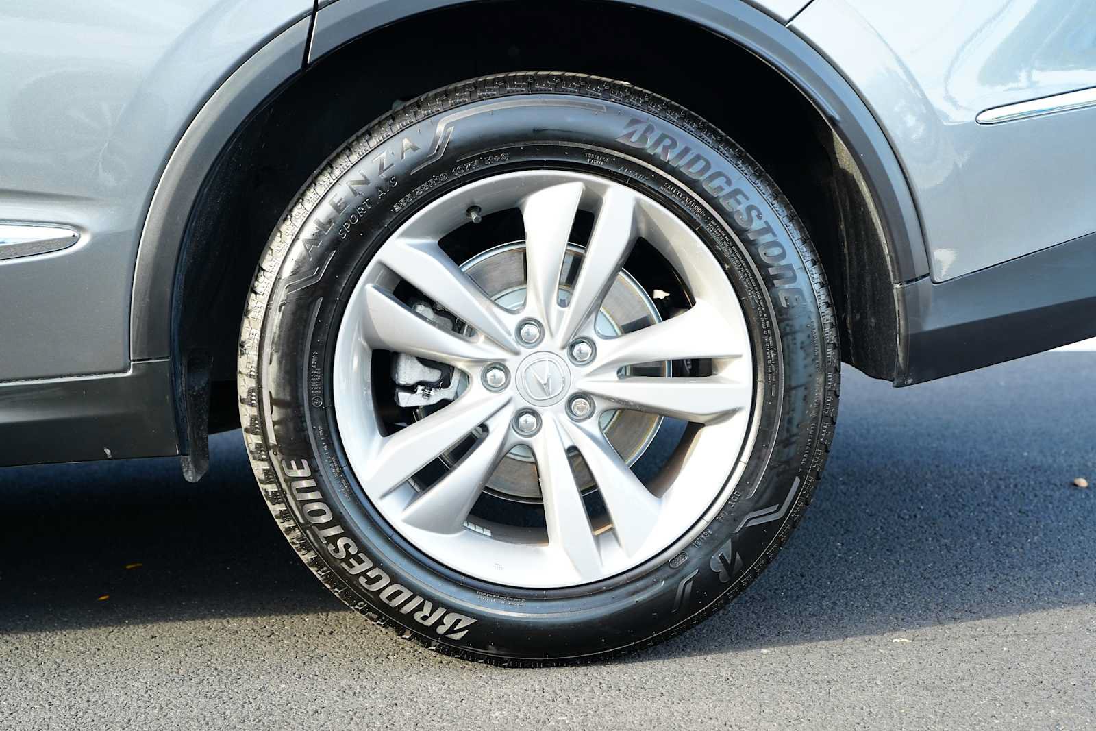 Used 2026 Acura MDX SH-AWD image 11