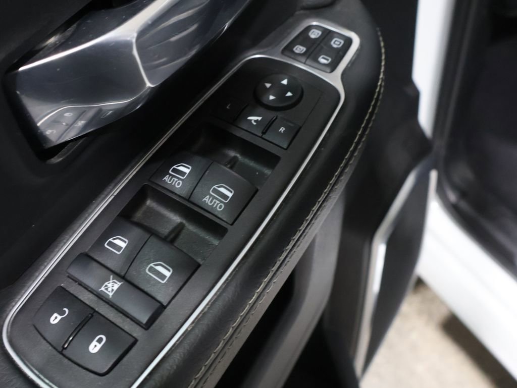 Used 2024 RAM 2500 Laramie image 18