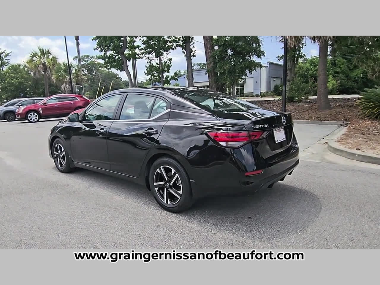 Used 2025 Nissan Sentra SV FWD image 26