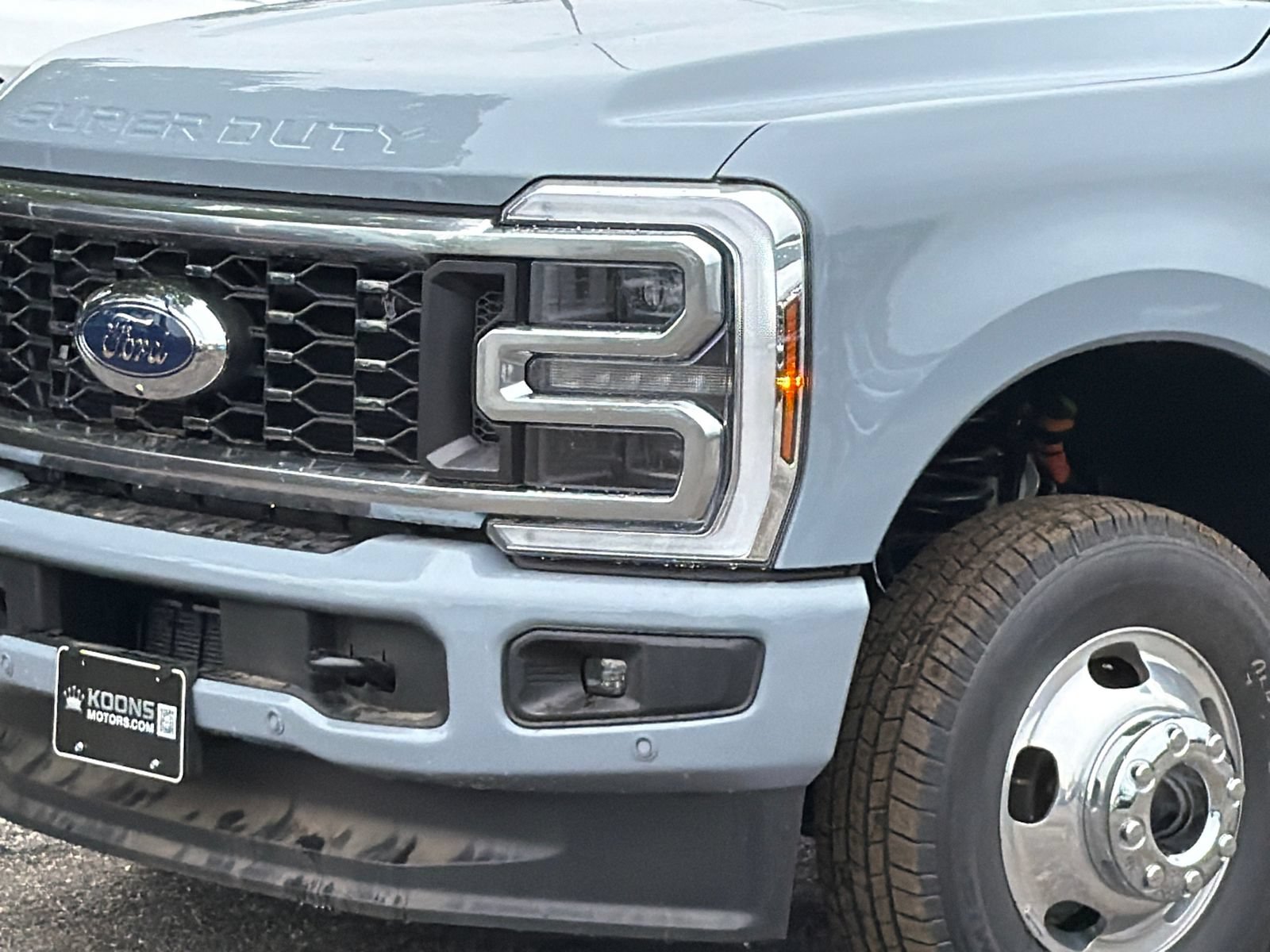 New 2026 Ford F350 Platinum AWD/4WD image 2