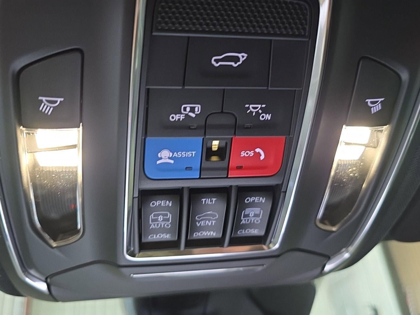 New 2025 Jeep Grand Cherokee Limited w/ Trailer Tow Package AWD/4WD image 15