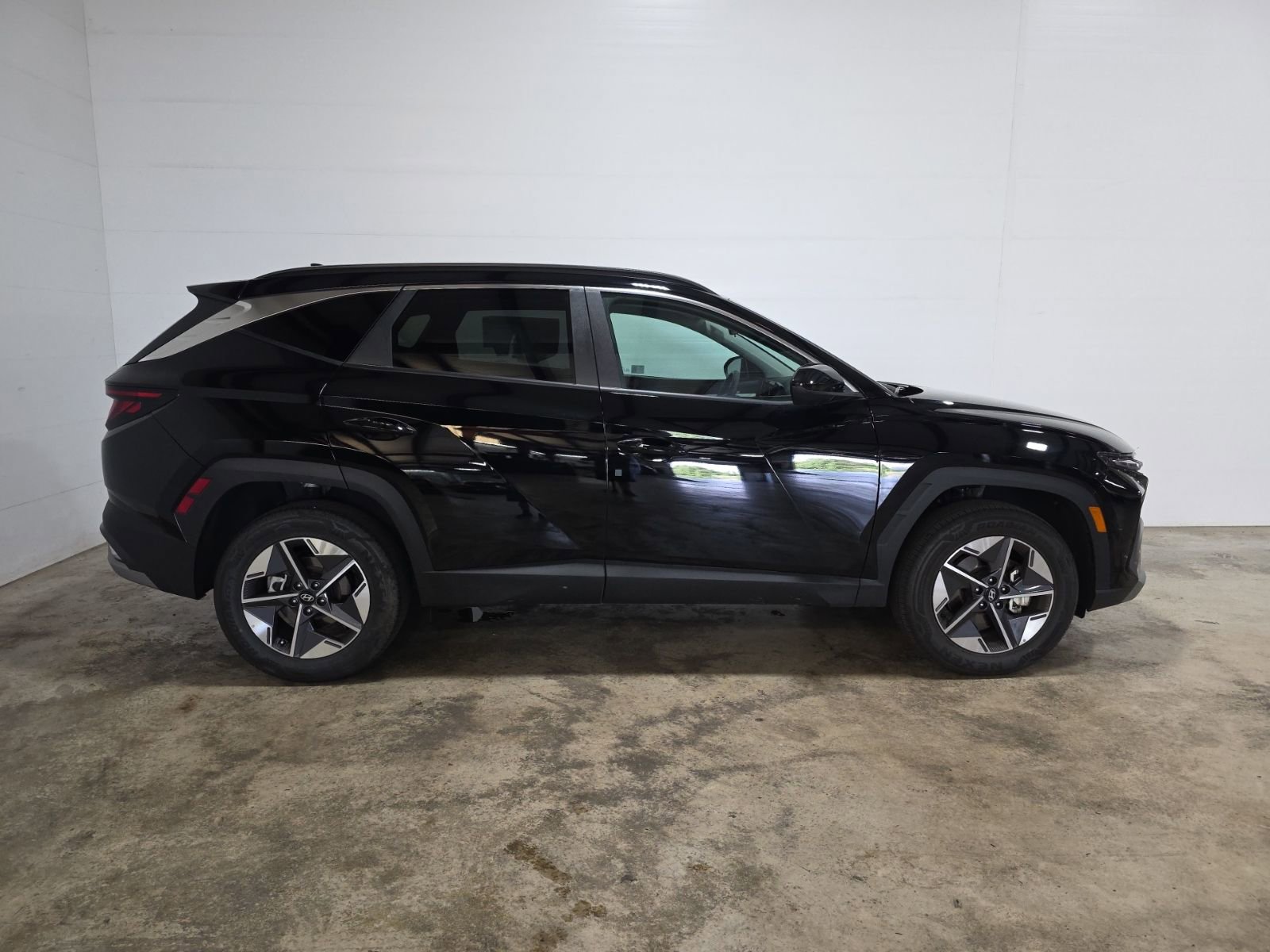 Certified 2025 Hyundai Tucson SEL image 4