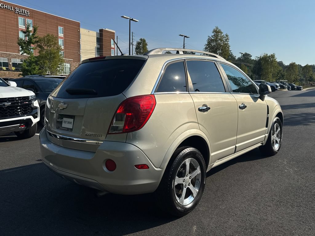 Used 2014 Chevrolet Captiva Sport LT FWD image 7
