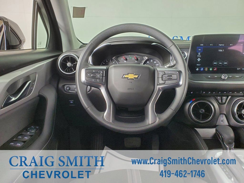 Used 2025 Chevrolet Blazer LT FWD image 15