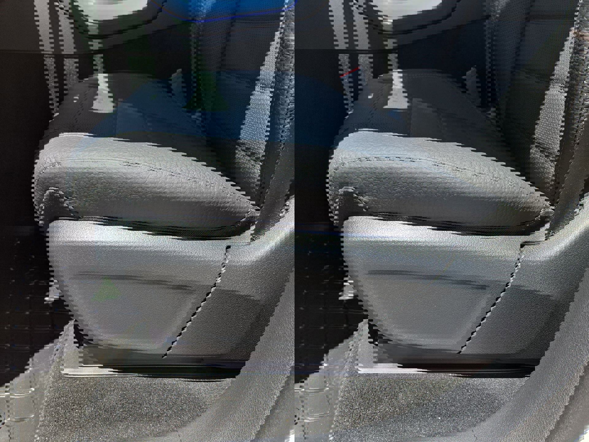 New 2025 Mercedes-Benz GLS 450 4MATIC image 17