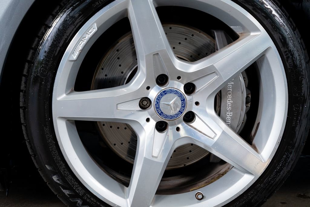 Used 2014 Mercedes-Benz SL 550 image 23