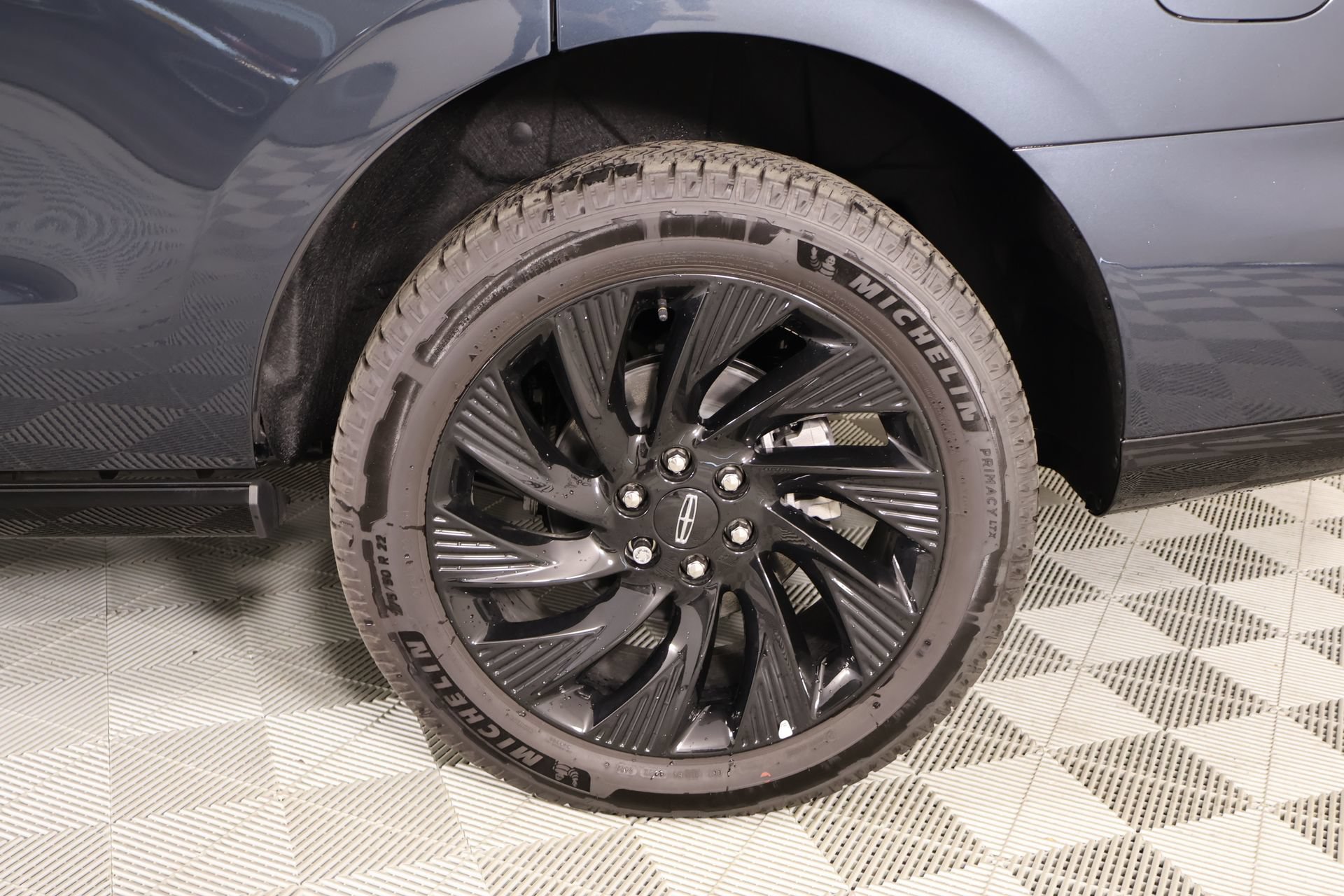 New 2025 Lincoln Navigator Reserve w/ Jet Appearance Package AWD/4WD image 20