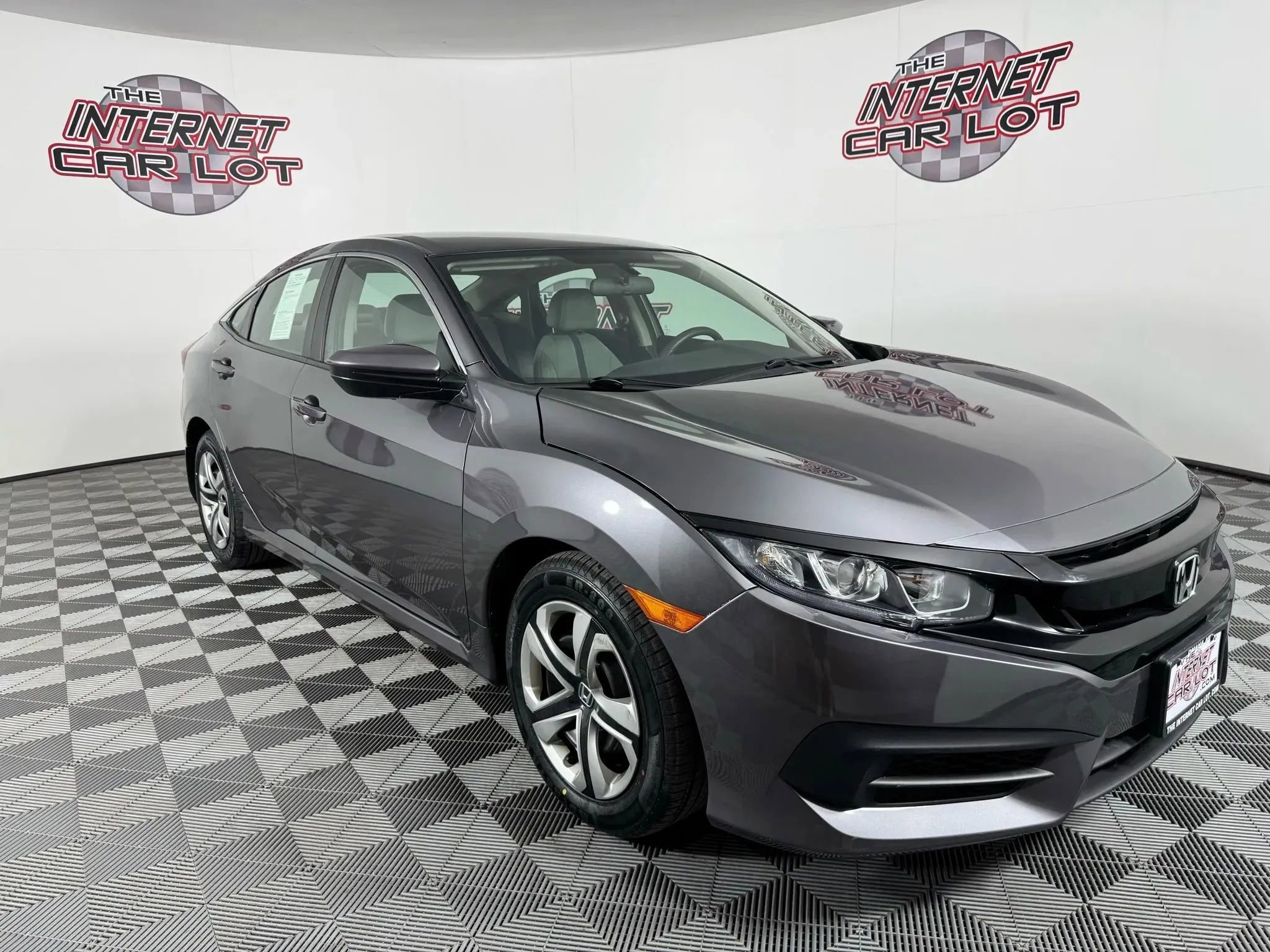 Used 2018 Honda Civic LX image 9
