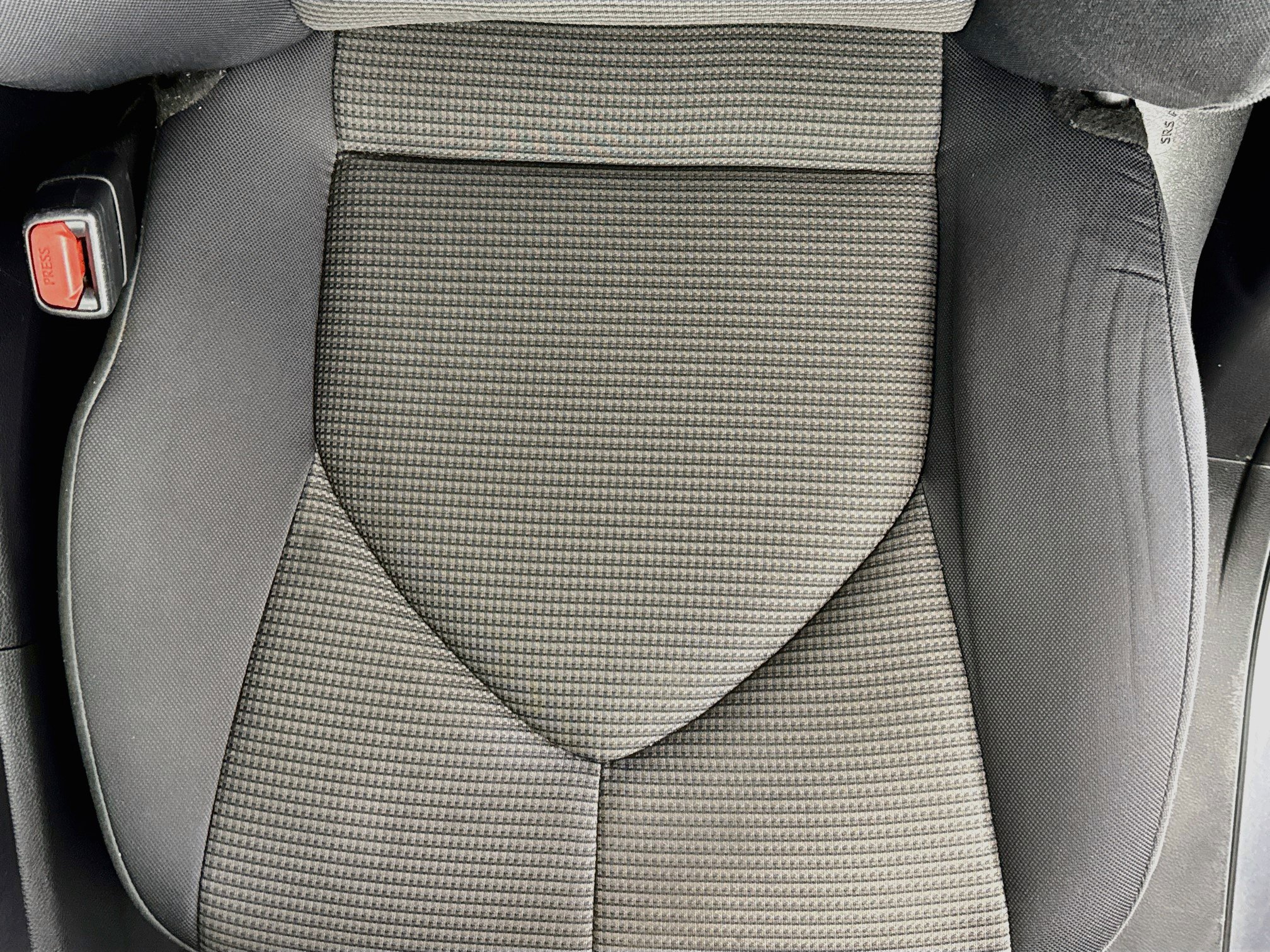 Used 2023 Toyota Highlander LE AWD/4WD image 18