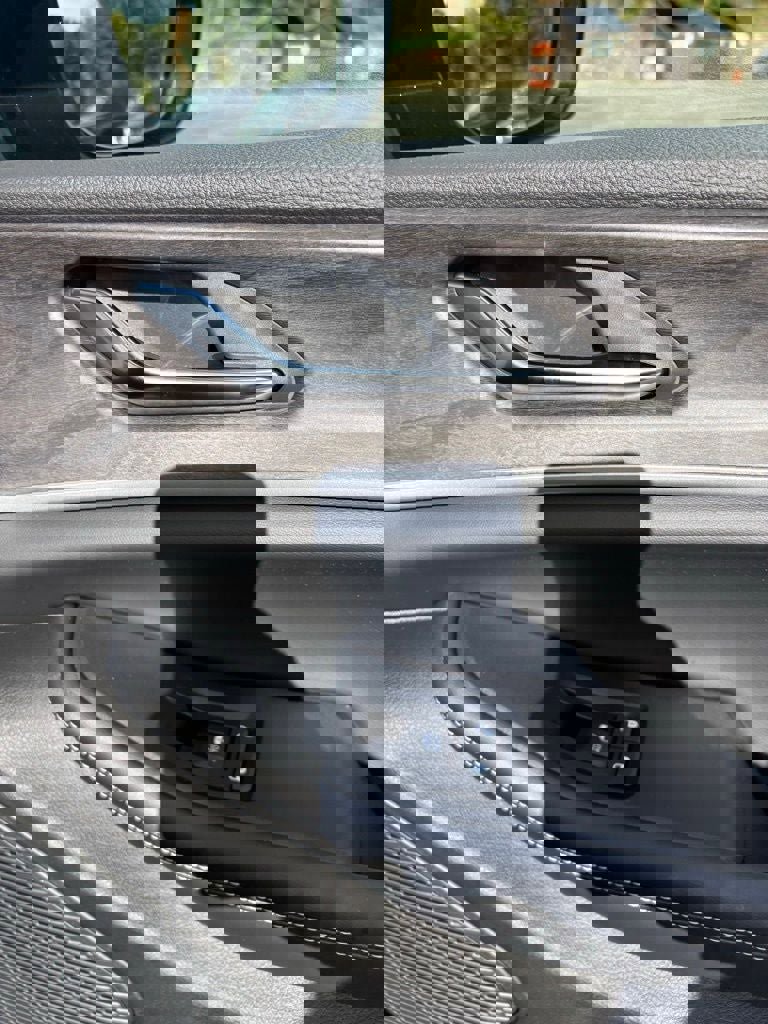 New 2025 Jeep Grand Cherokee Limited w/ Black Appearance Package image 20