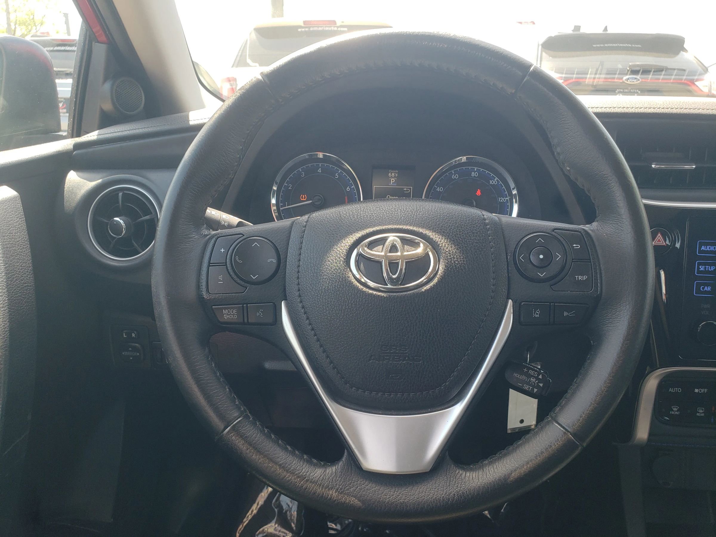 Used 2018 Toyota Corolla SE FWD image 16