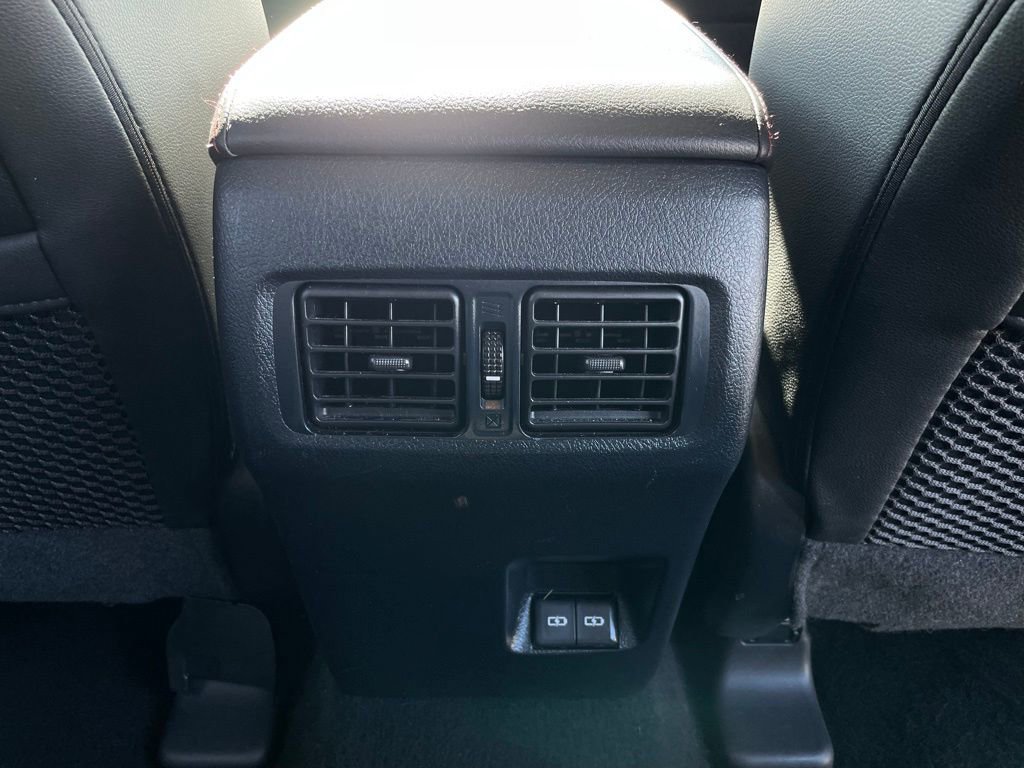 Used 2024 Toyota 4Runner TRD Off-Road Premium AWD/4WD image 37
