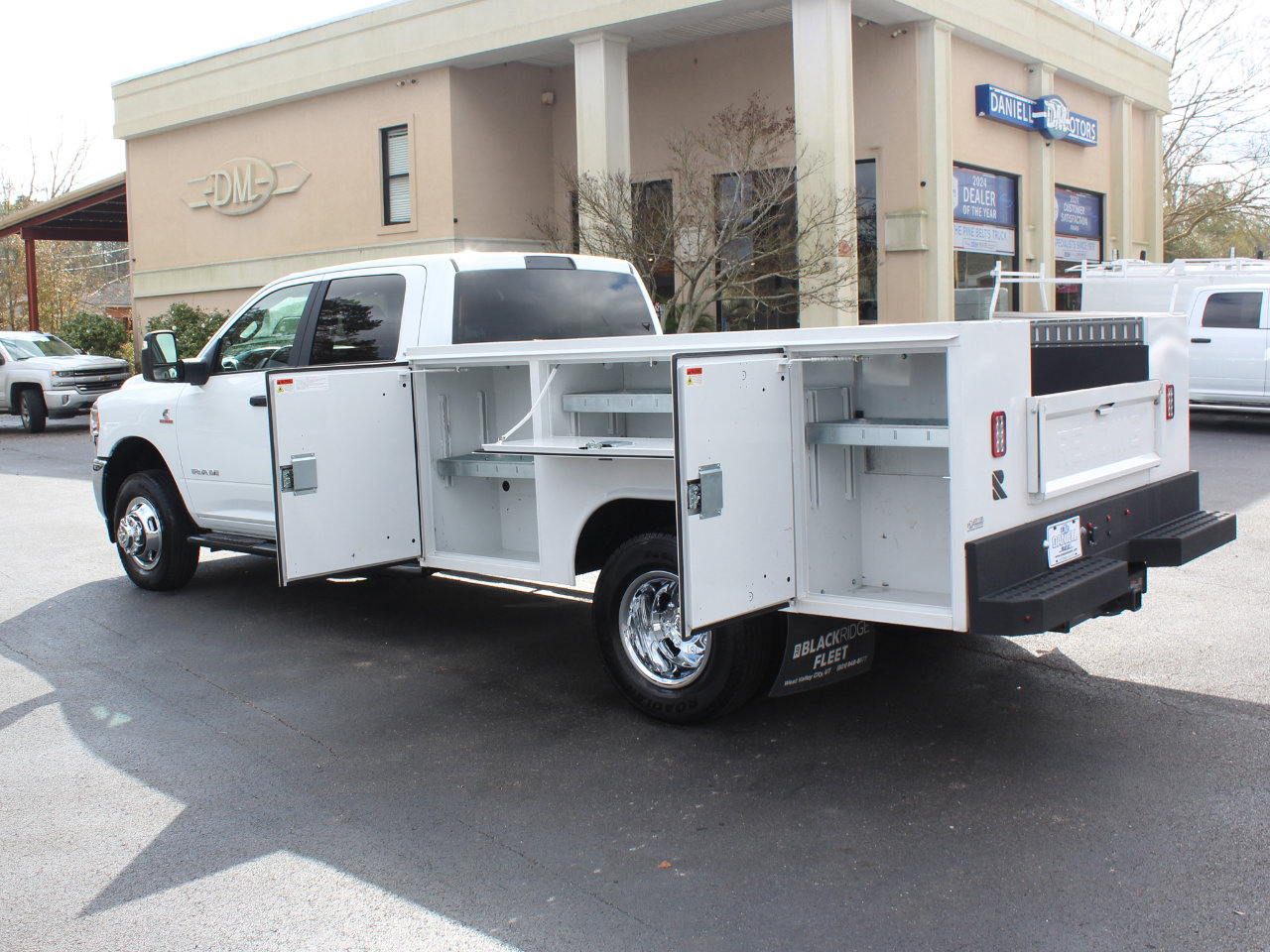 Used 2024 RAM 3500 SLT w/ Quick Order Package 2YG SLT image 18