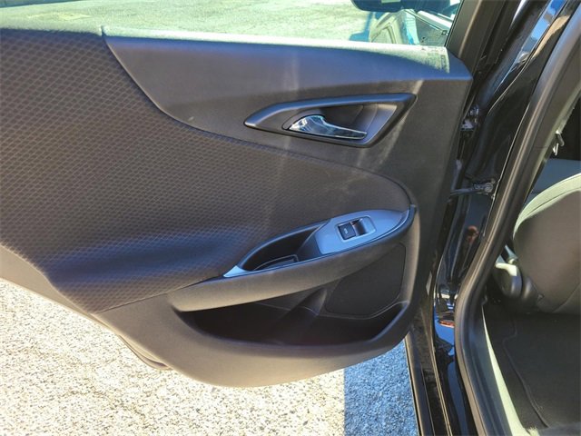 Used 2025 Chevrolet Malibu LS image 14