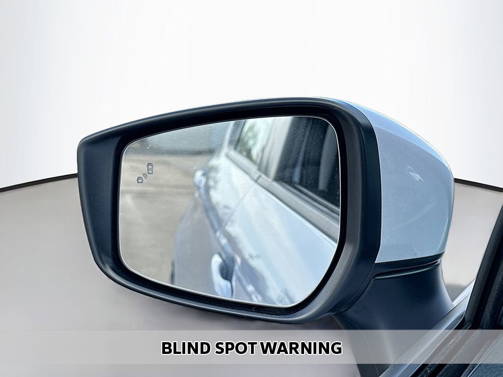 Used 2024 Nissan Versa SV w/ Trunk Package image 3