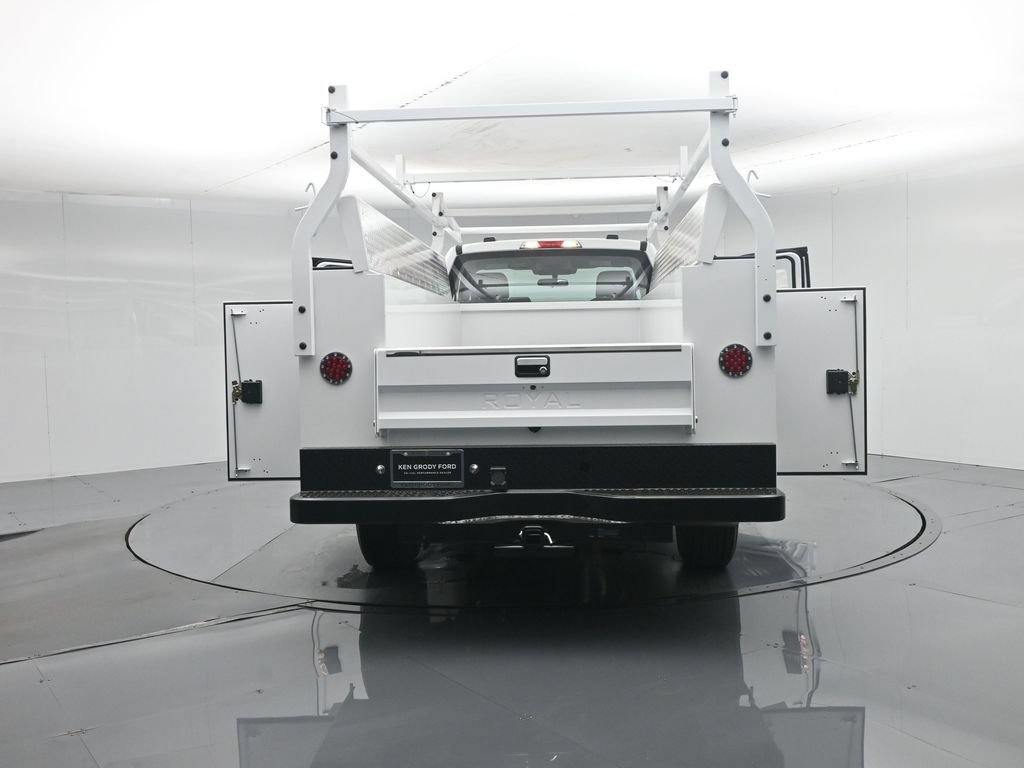 New 2026 Ford F350 XL w/ XL Chrome Package RWD image 35