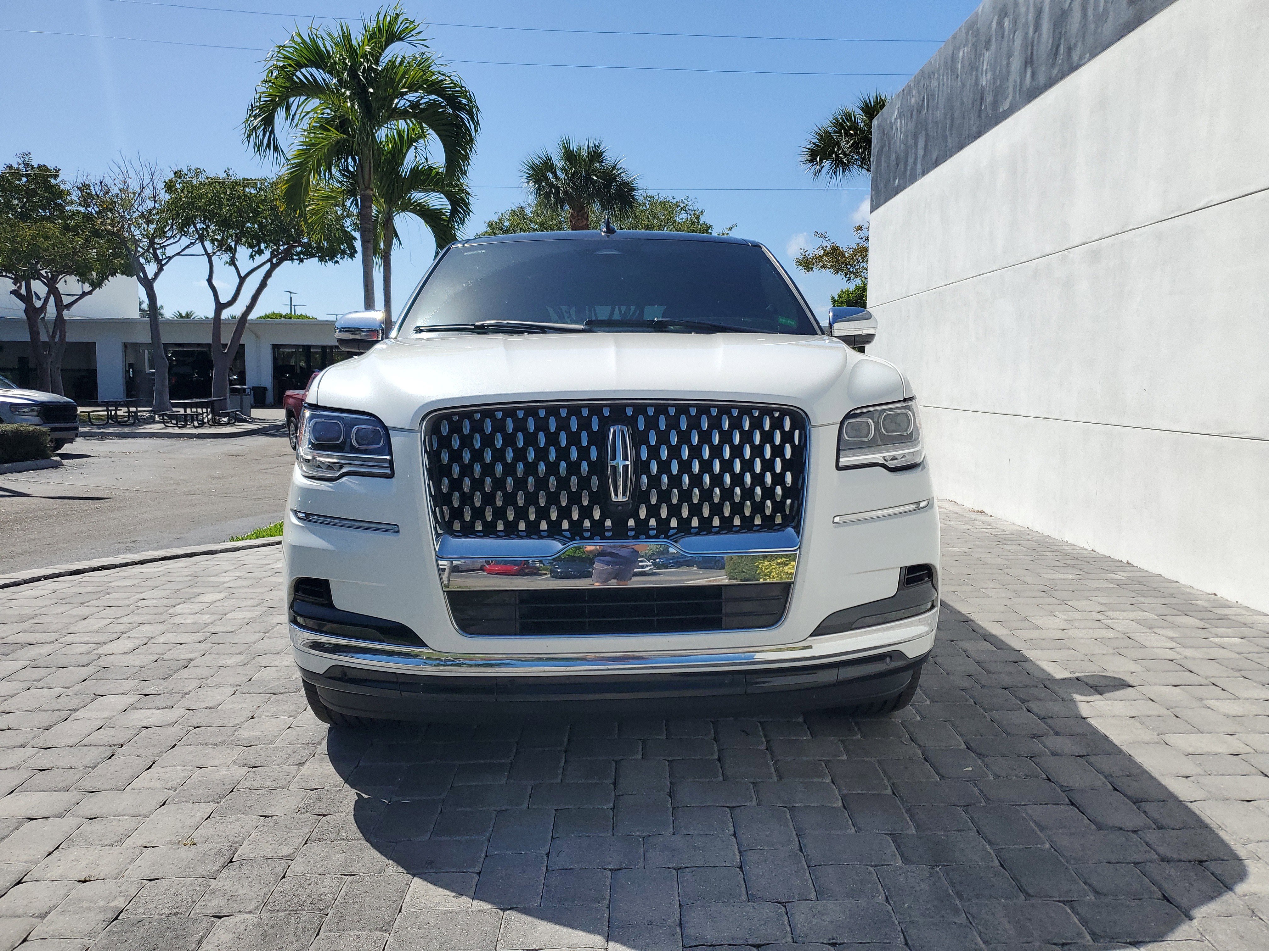Used 2023 Lincoln Navigator Black Label image 2