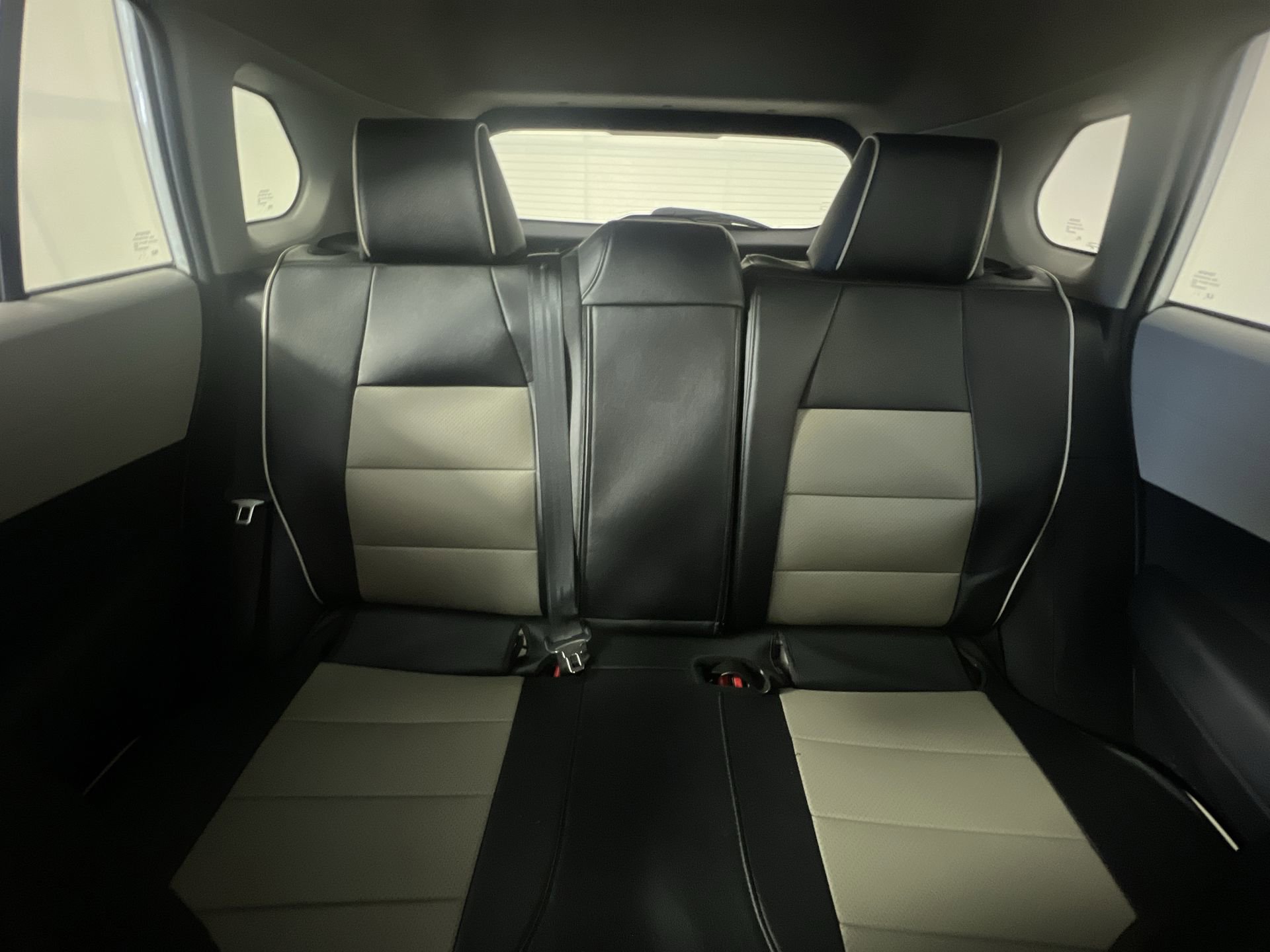 Used 2022 Toyota Corolla Cross LE FWD image 33