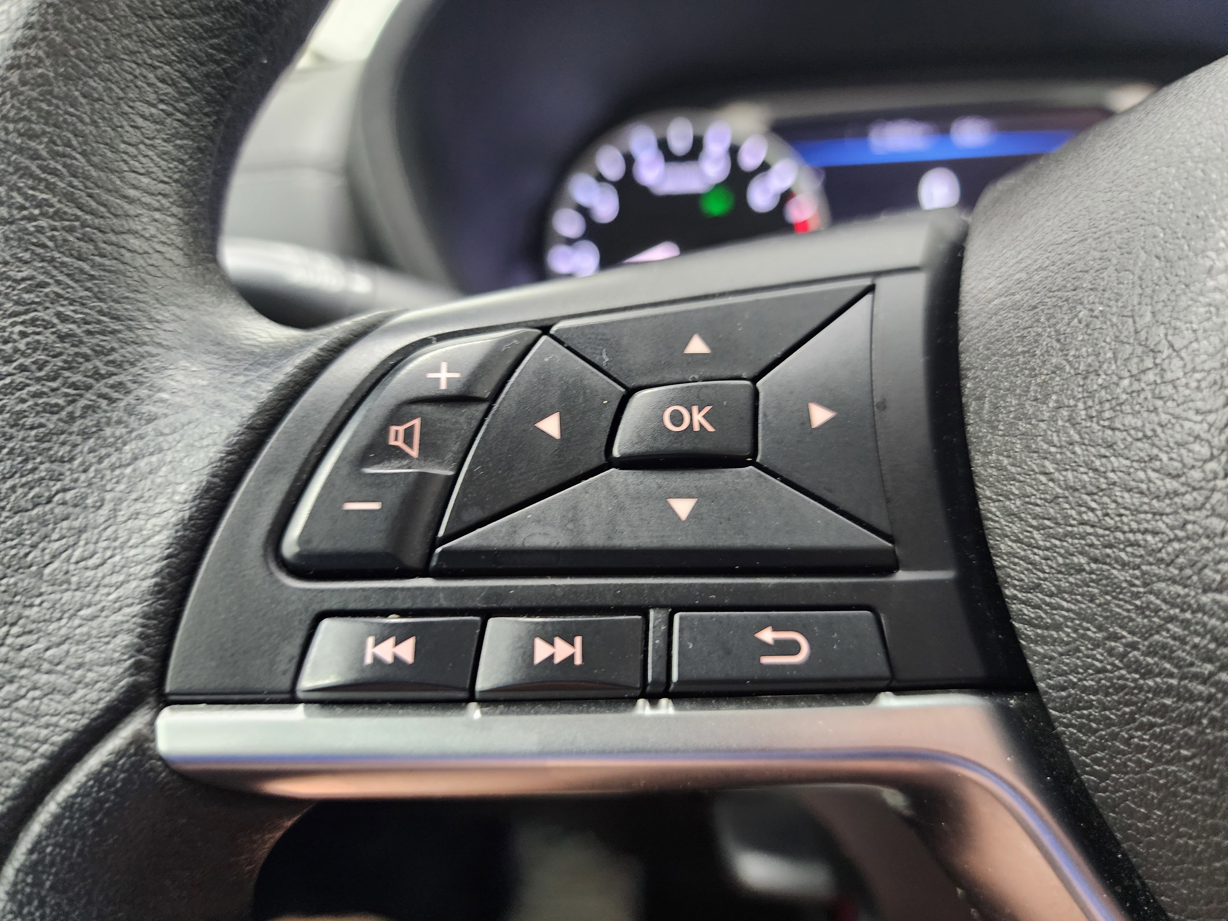 Used 2023 Nissan Sentra SV image 15