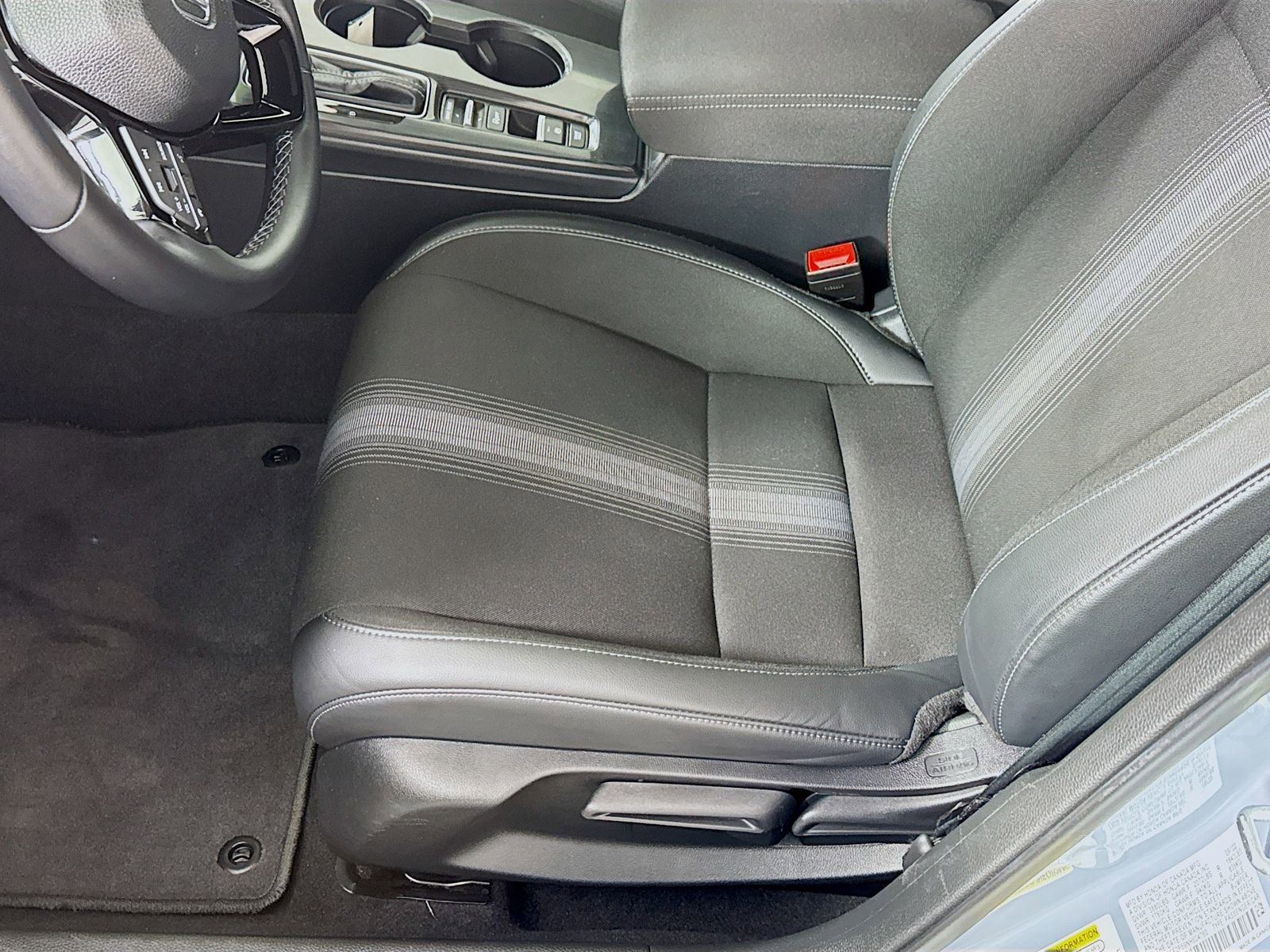 Used 2024 Honda Civic Sport image 11
