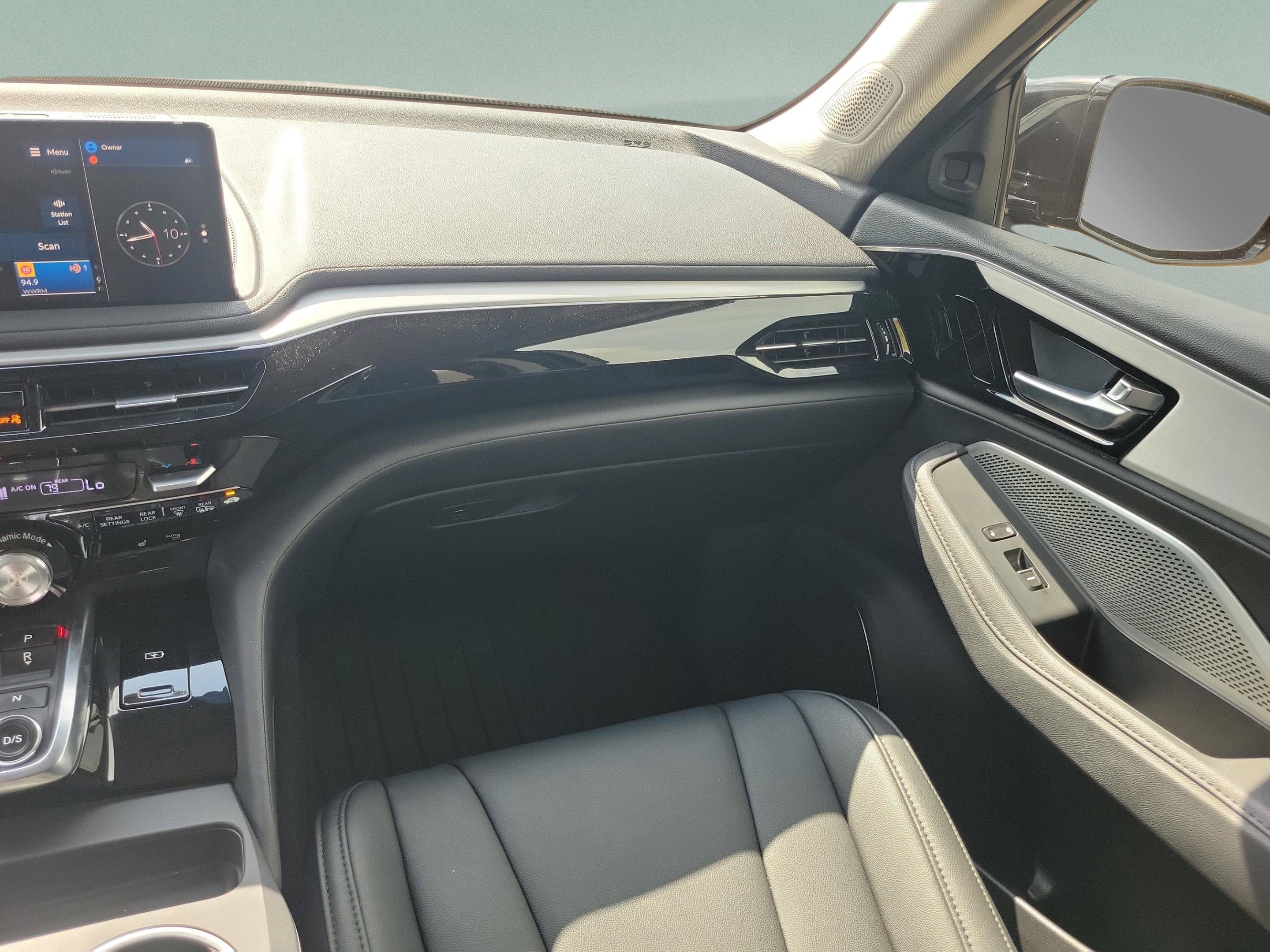 Used 2025 Acura MDX SH-AWD image 8