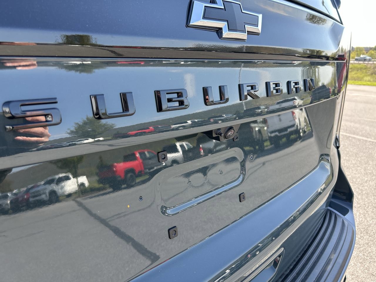 New 2026 Chevrolet Suburban Z71 w/ Comfort Package AWD/4WD image 10